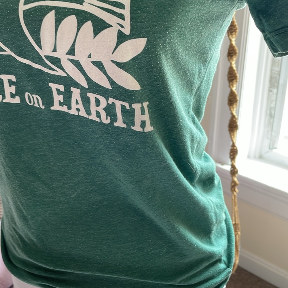 Peace on earth shirt - Picture 5 of 8